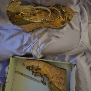 Michael kors wedge sandals  size 10m